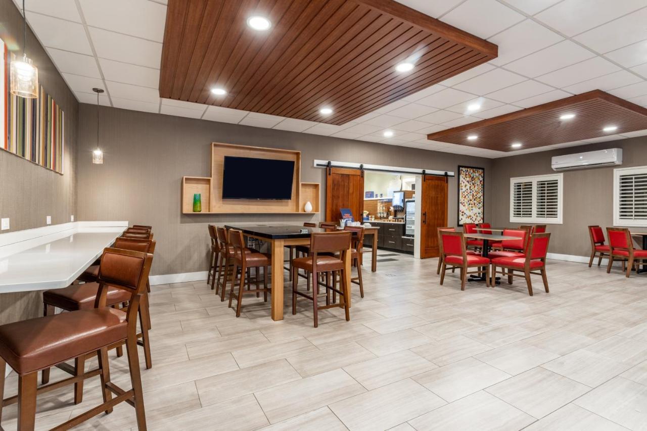 Holiday Inn Express Annapolis East-Kent Island By Ihg Grasonville Экстерьер фото